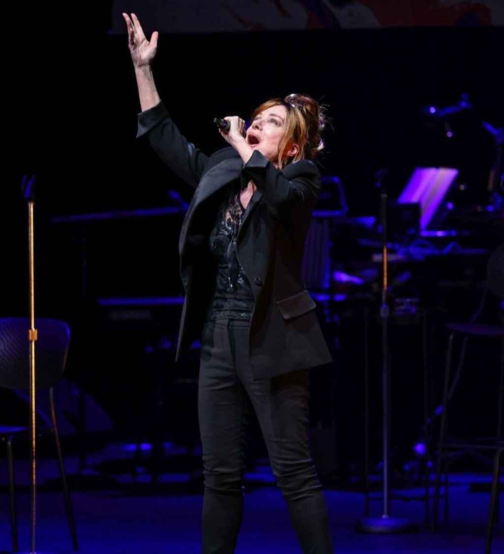 Riverlinks and Winding Road Productions present They Sang At Carnegie Hall -- Bernadette Robinson - AN AFTERNOON DELIGHT